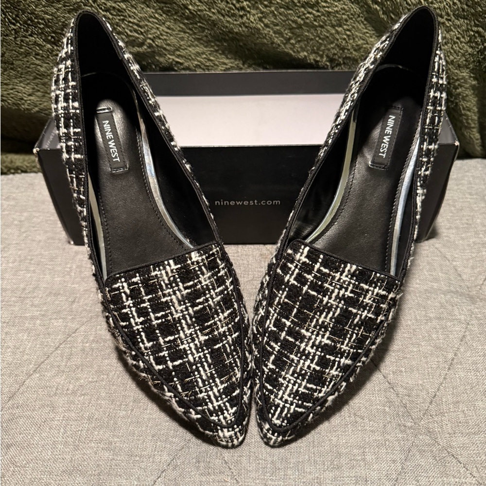 NIB Nine West Black and White Women's Loafers Brand New Never Worn